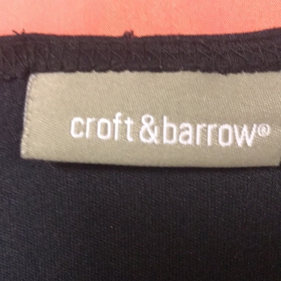 Croft & Barrow Women’s Black Tank XL Polyester Perfect layering piece EUC - Picture 2 of 8